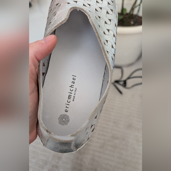 Silver Metallic Italian Leather Women's Slip-On Shoes Size 9.5 - Picture 5 of 8